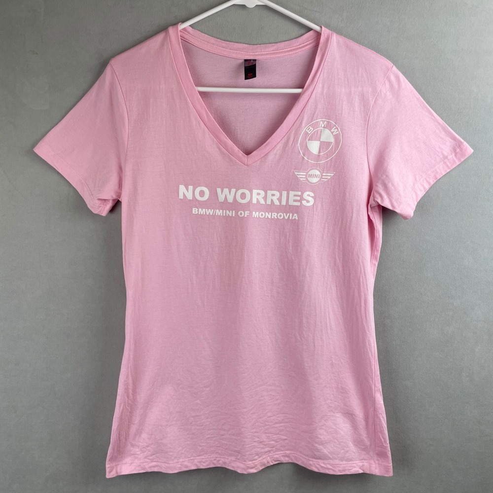 District Made BMW MINI‎ Monrovia No Worries Pink V-Neck Graphic T-Shirt Barbie S